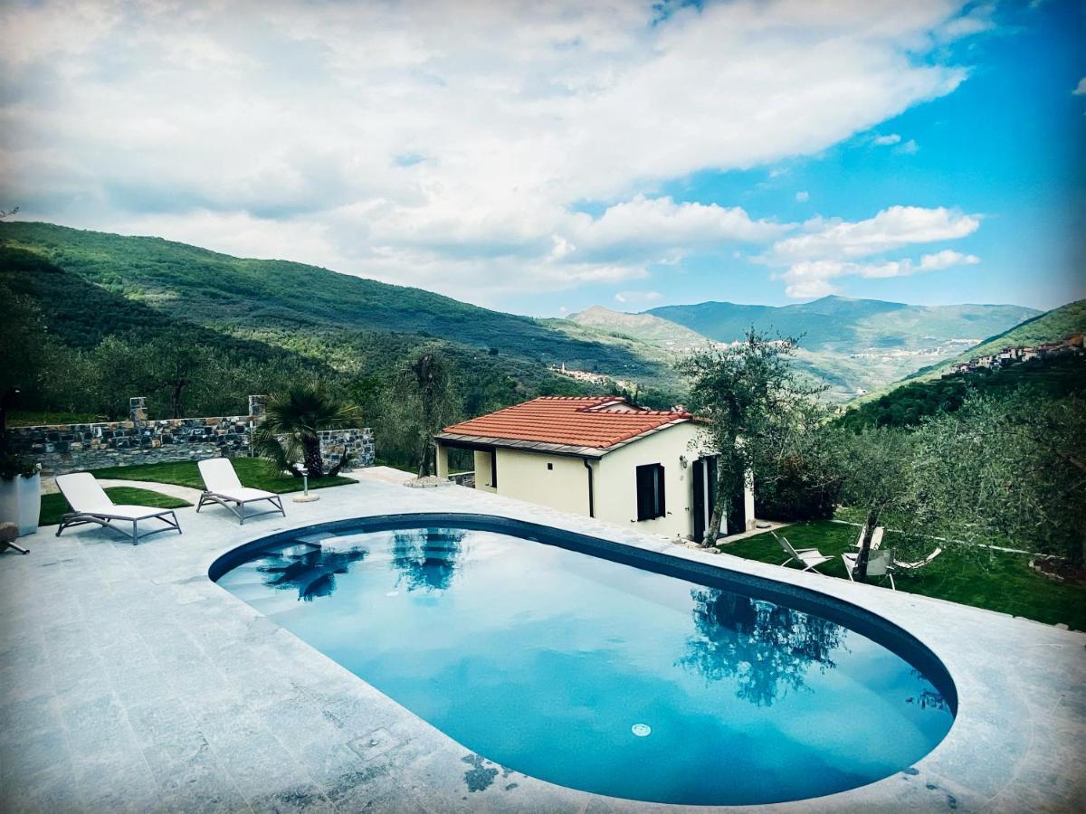 Casa Vacanze Gli Ulivi Borgomaro Dış mekan fotoğraf