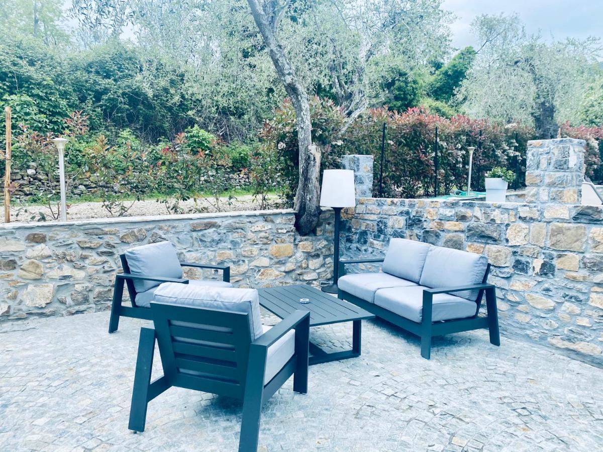 Casa Vacanze Gli Ulivi Borgomaro Dış mekan fotoğraf