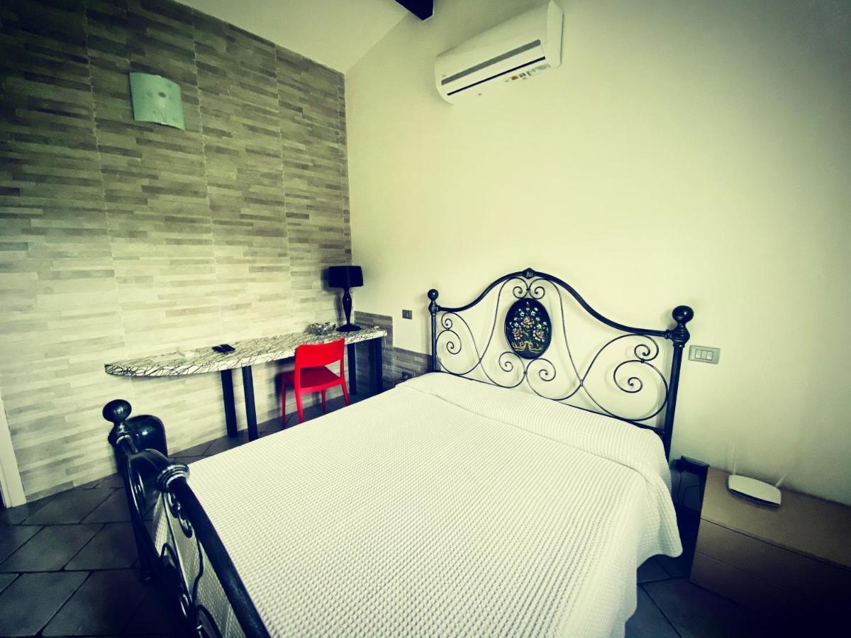 Casa Vacanze Gli Ulivi Borgomaro Dış mekan fotoğraf