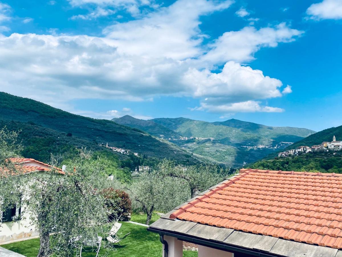 Casa Vacanze Gli Ulivi Borgomaro Dış mekan fotoğraf