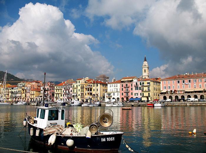 Casa Vacanze Gli Ulivi Borgomaro Oda fotoğraf