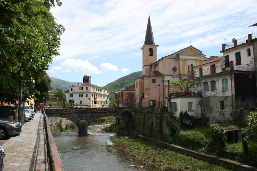 Casa Vacanze Gli Ulivi Borgomaro Oda fotoğraf